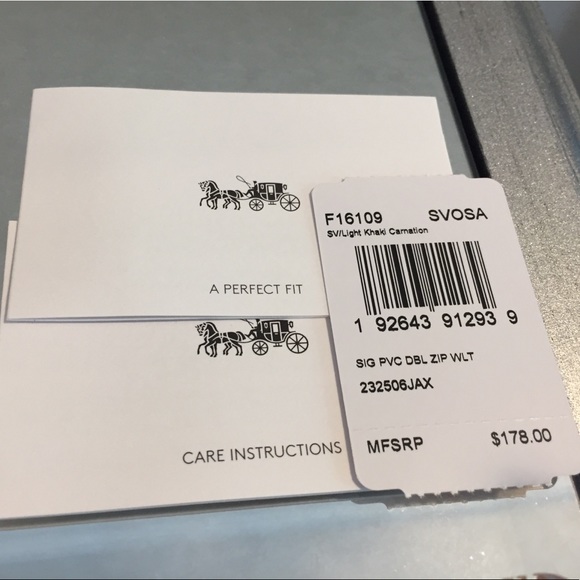 NWT Coach Signature Double Zip Wallet - Picture 7 of 8